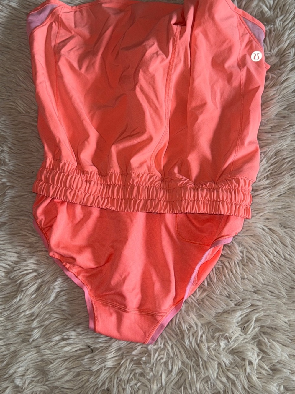 Lulu Lemon Hotty Hot shorts 4 inch Raspberry Cream size 4 - Picture 6 of 6